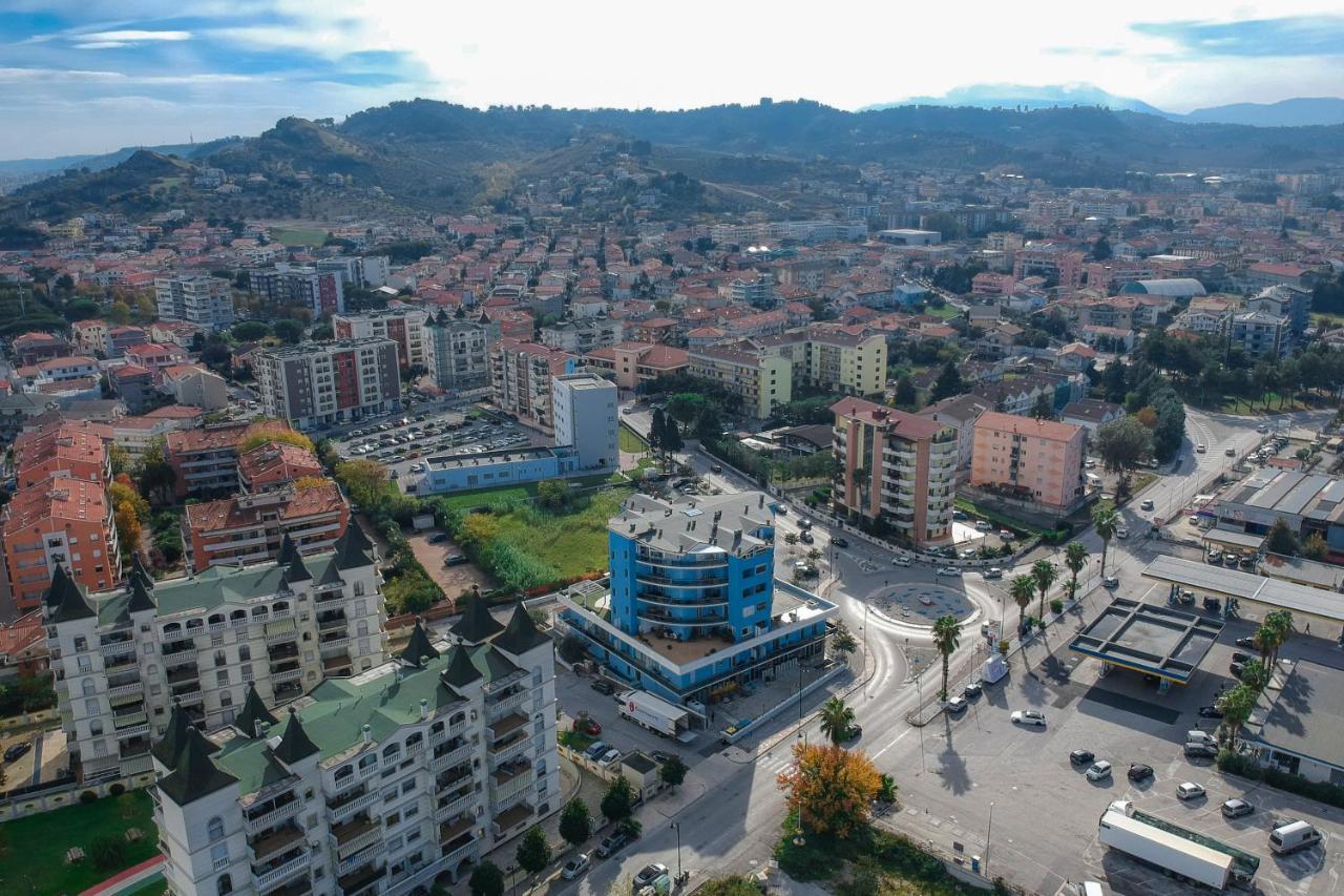 B&B Palazzo Del Toro Montesilvano Ngoại thất bức ảnh