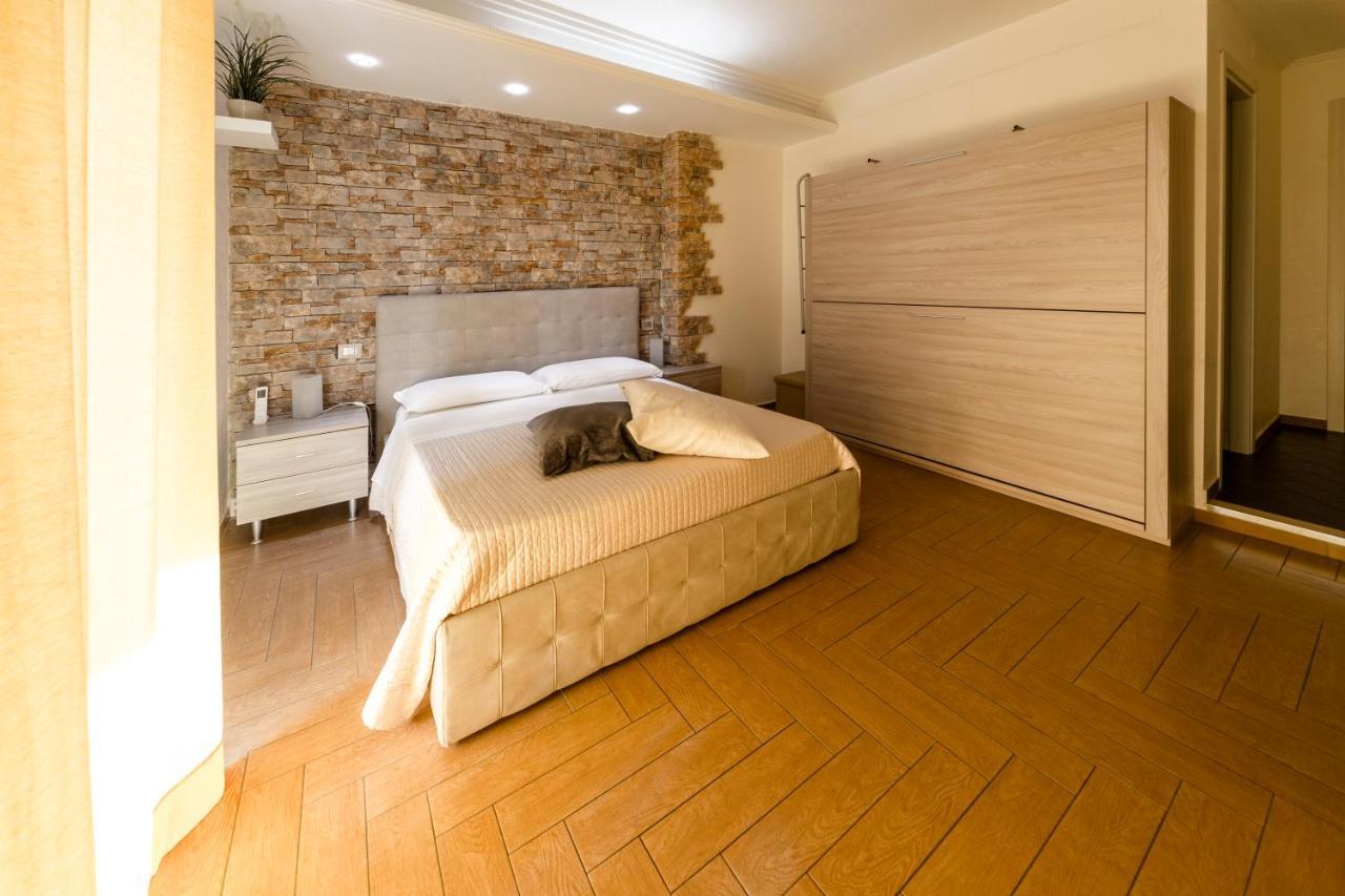 B&B Palazzo Del Toro Montesilvano Ngoại thất bức ảnh