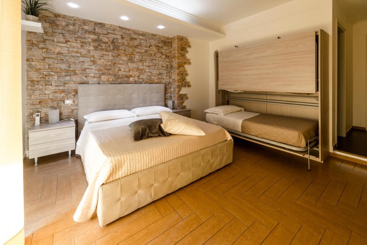 B&B Palazzo Del Toro Montesilvano Ngoại thất bức ảnh