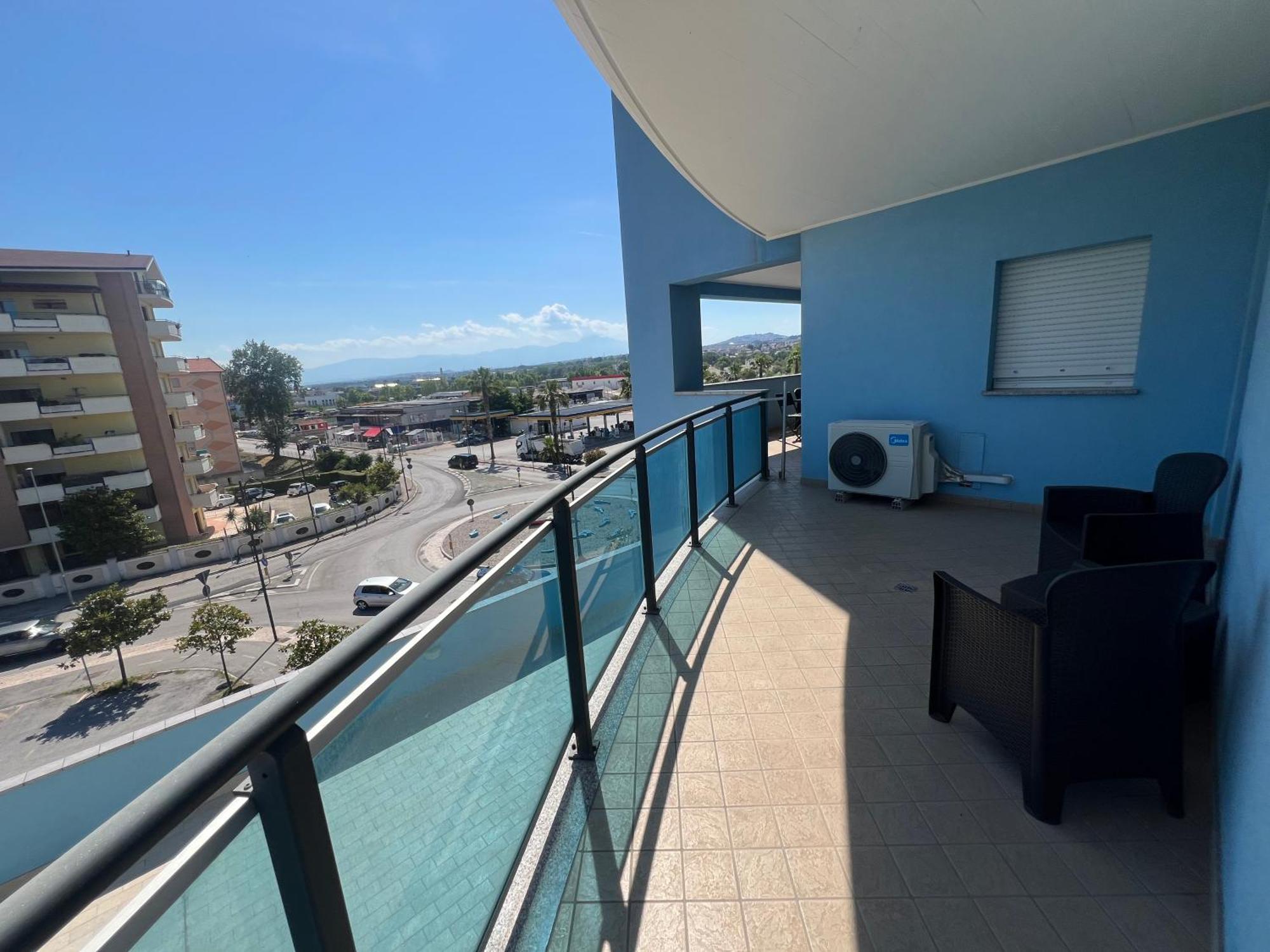 B&B Palazzo Del Toro Montesilvano Ngoại thất bức ảnh